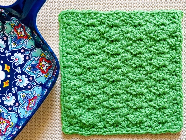 Free closed shell crochet dishcloth pattern - Crafts on display