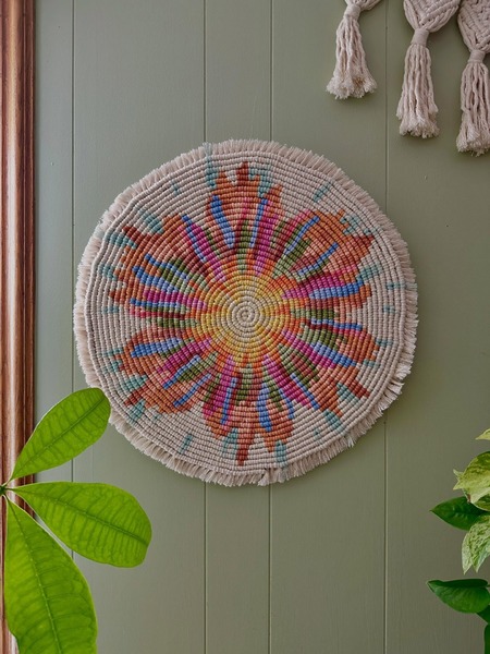 How to make a round macrame flower wall hanging - DIY colorful fiber art with hand-dyed cord