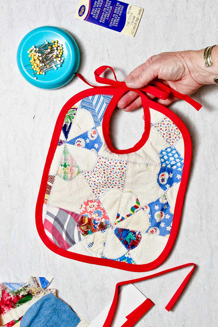 Free Reversible Baby Bib Pattern: Easy Beginner Sewing Tutorial