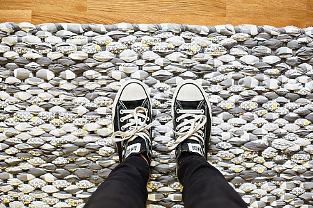 How to make a woven rug from old bedsheets