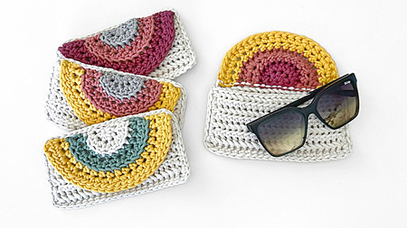 Free Rainbow Crochet Glasses Case Pattern