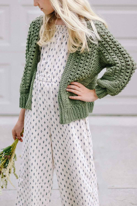 Mini mezzo crochet cardigan by Make and Do Crew