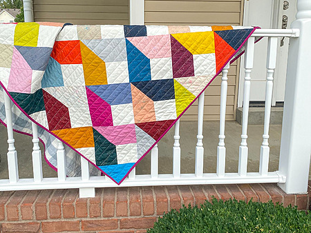 Free spring picnic quilt pattern - How to sew a layer cake picnic quilt