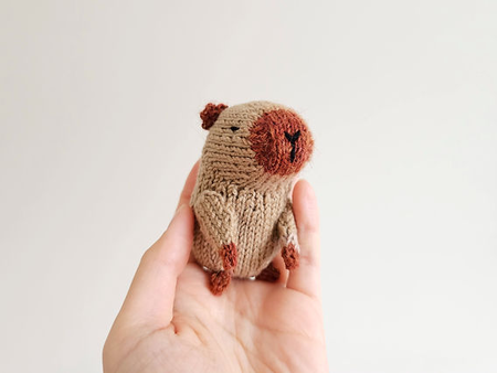 Free Capybara Knitting Pattern from Mou Mou Knits