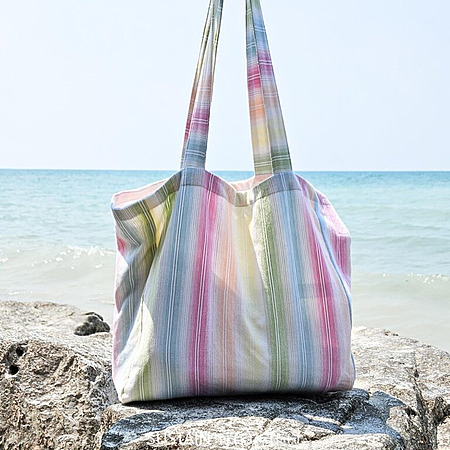 Free oversized beach bag sewing tutorial