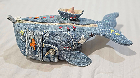 Whale Pouch from Old Denim Scraps &ndash; Easy DIY Sewing Tutorial