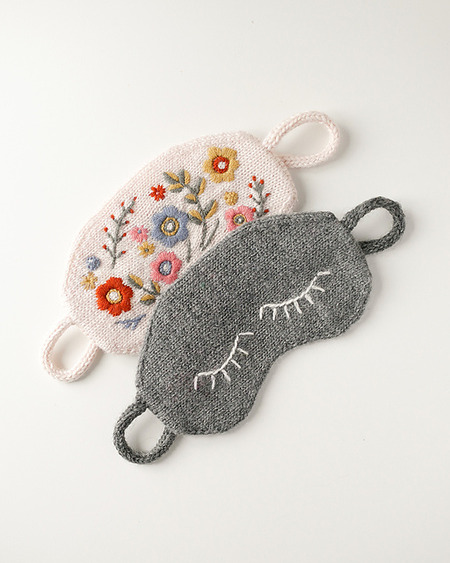 Cloud Nap Mask free knitting pattern