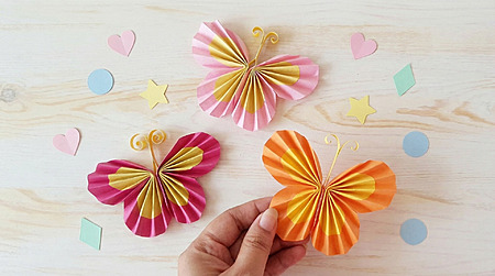 How to make easy accordion fold paper butterflies - DIY 15 minute paper butterfly tutorial for kids