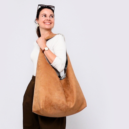 Free XXL hobo bag sewing pattern - How to sew a zero waste slouchy hobo bag