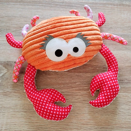 Free crab plush sewing pattern - How to sew a cute stuffed crab toy