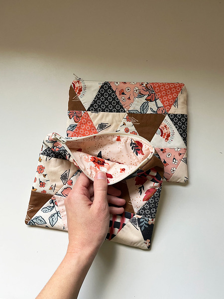 How to sew a lined zipper pouch - Free patchwork quilted zipper pouch sewing tutorial