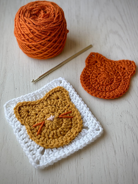 Free Crochet Cat Granny Square Pattern