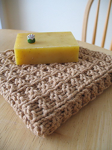 Free Double Bump dishcloth knitting pattern - How to knit a reversible textured dishcloth