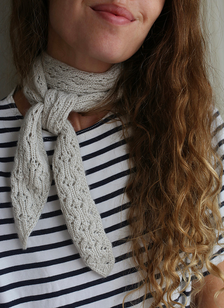 Noisette Shawlette by Trust the Mojo