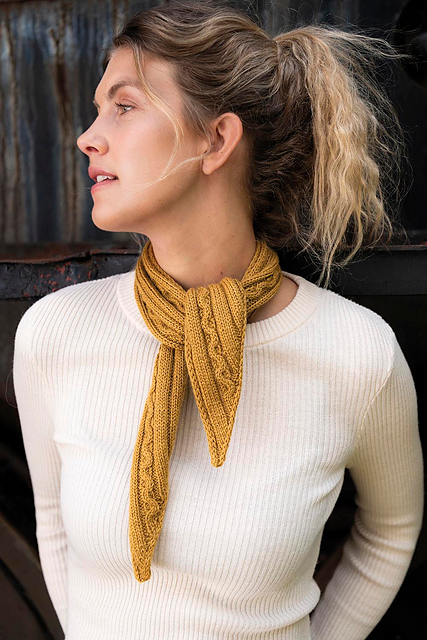 Räls Scarf by Agnes Brandels