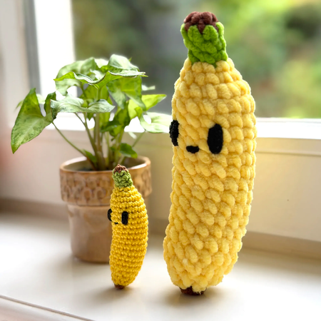 Free banana amigurumi crochet pattern and video tutorial