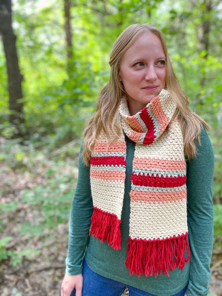 vintage bulky fall scarf pattern by High Desert Yarn via Underground Crafter