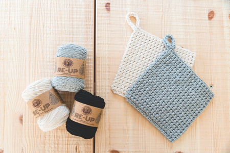 Free double thick crochet potholder pattern - How to crochet a thermal stitch hot pad